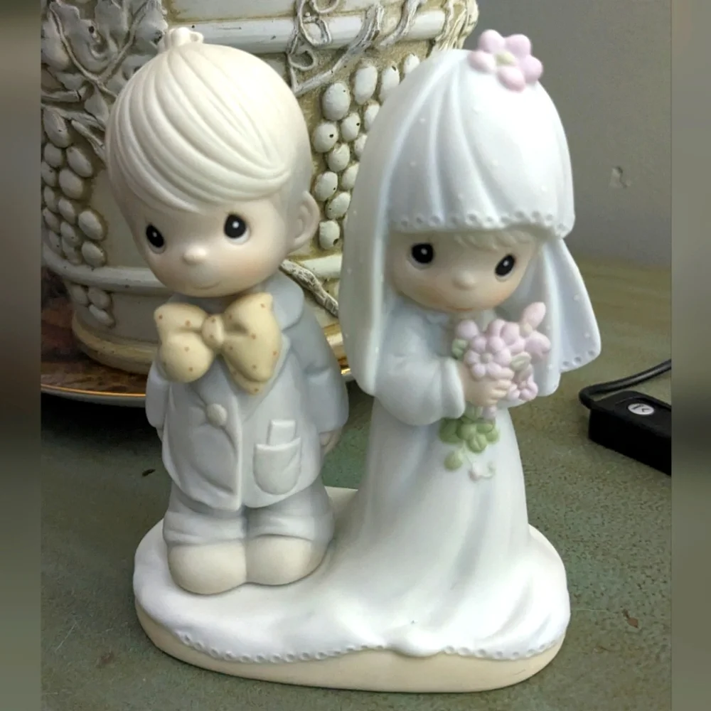 Cream and White Decorative Cake Toppers for Wedding Celebrations